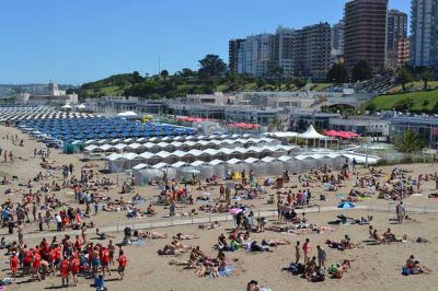 Verano 2020: de diciembre a febrero el turismo dej� en Mar del Plata $33.595 millones