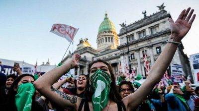 Una diputada denunci� que el Gobierno les prohibi� a los legisladores del FdT votar contra el aborto