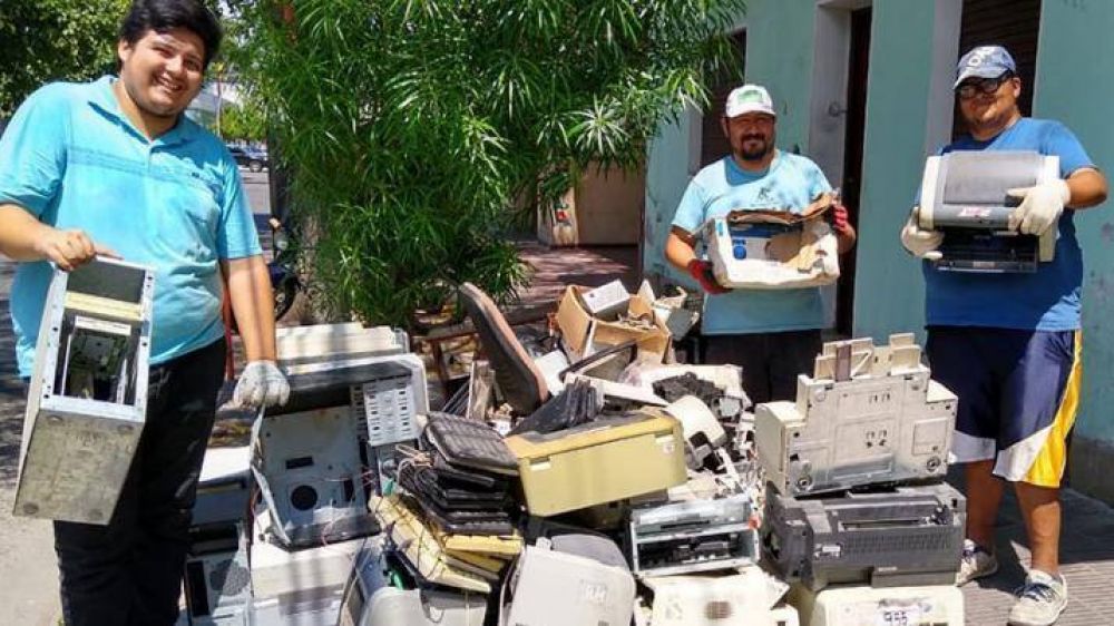 Instan a reciclar residuos informticos para proteger el medio ambiente en Santiago del Estero