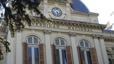 La UNLP suspende el dictado de clases presenciales hasta el 31 de marzo