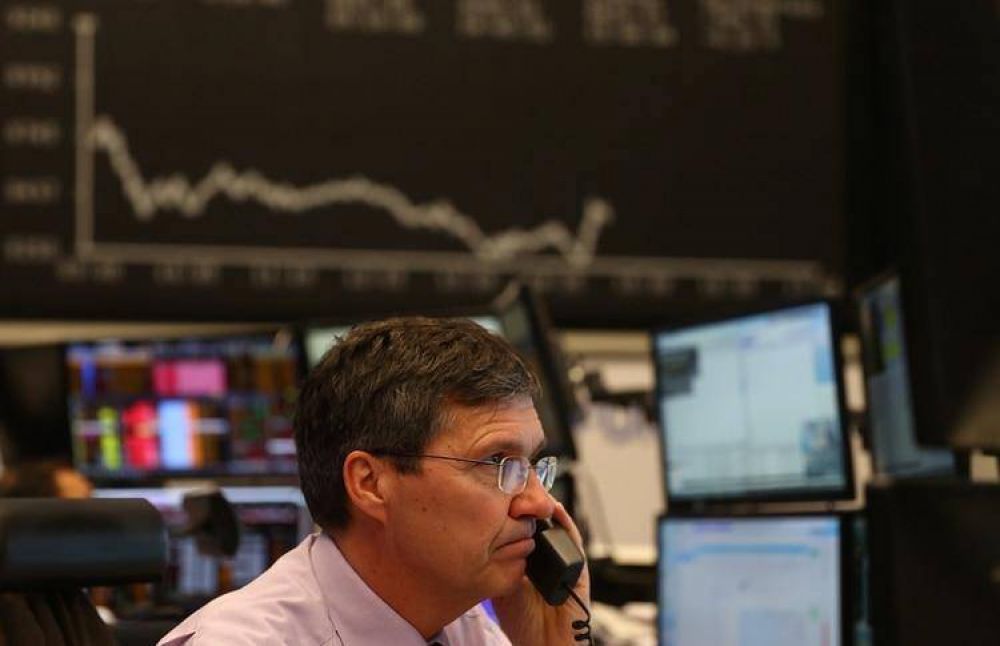 Tras la debacle del lunes, los mercados viven una jornada de fuerte volatilidad