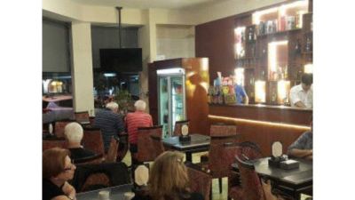 Ciudad: hoteles vac�os y ca�da del 80% en consumo gastron�mico