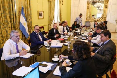 M�s licencias laborales, entre las medidas tras la cumbre del gabinete econ�mico social