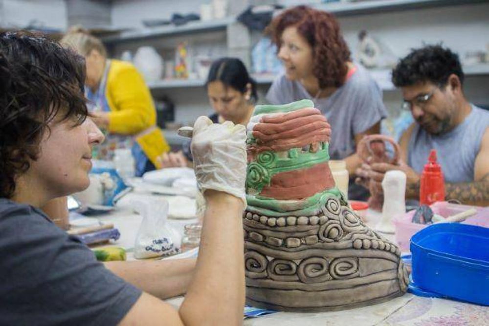 Berazategui reprograma el inicio de la cursada a sus escuelas y talleres