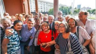 Coronavirus: qui�nes y cu�ndo van a cobrar el bono que pagar� el Gobierno