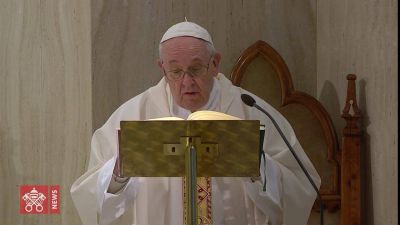 El Papa en Santa Marta reza por los reclusos e invita a la Comuni�n espiritual