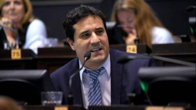 Maximiliano  Abad: �Todos debemos apoyar la decisi�n del Presidente�