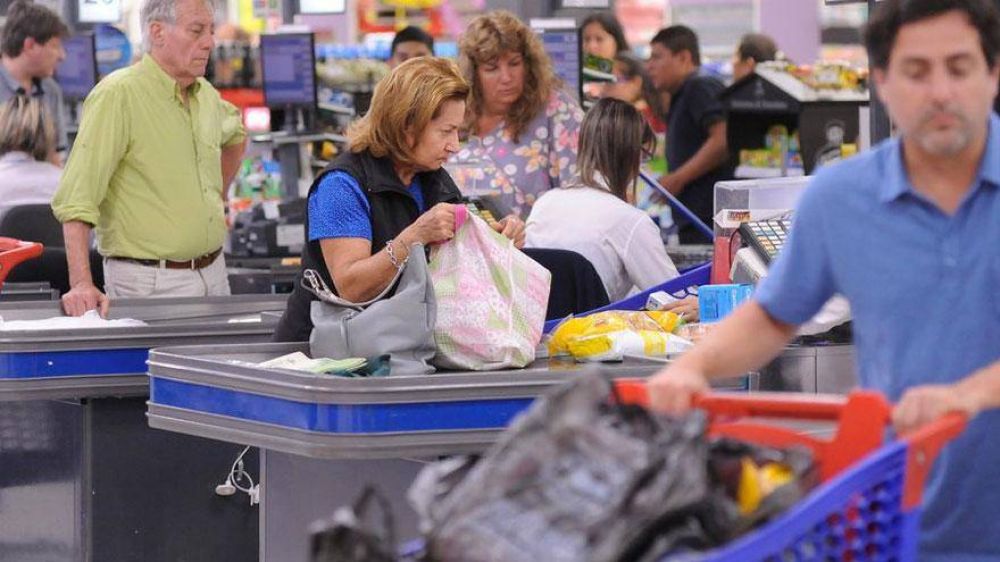 Tres de cada 10 empleados de supermercado tienen sntomas de coronavirus en Italia