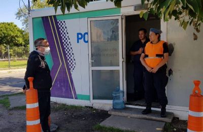 Valenzuela recorri� Tres de Febrero en el primer d�a de la cuarentena