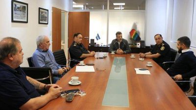 El �rea de Seguridad municipal coordina acciones durante el per�odo de aislamiento social en Lan�s