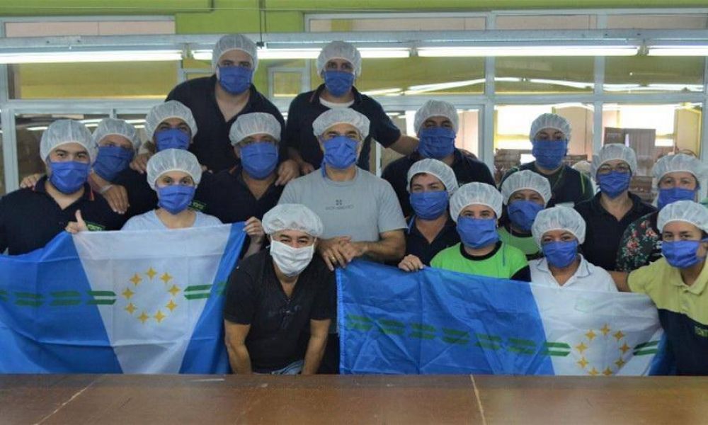 Fontex intensifica su producción de mamelucos y barbijos para abastecer a todo el sistema de salud de la provincia