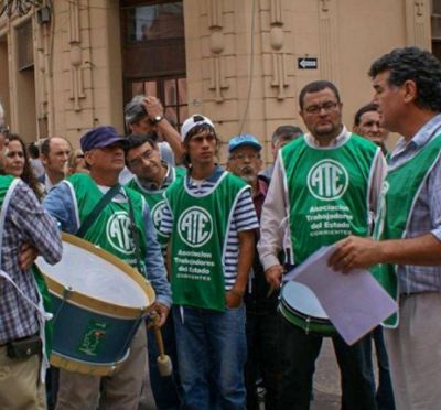 ATE exige cumplimiento de licencias