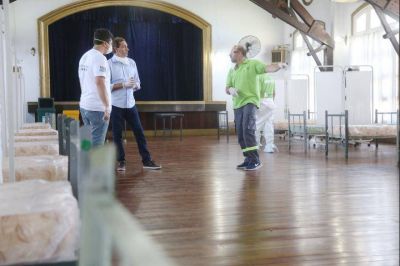 Garro recorri� el Centro de atenci�n intermedia de la salud en la Rep�blica de los Ni�os