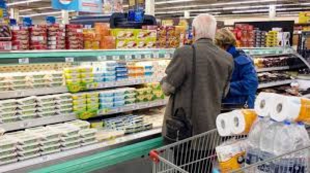 Los supermercados se preparan para una extensin de la cuarentena