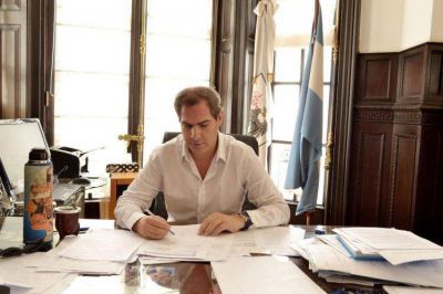 Piden declarar la emergencia econ�mica y social en la Ciudad