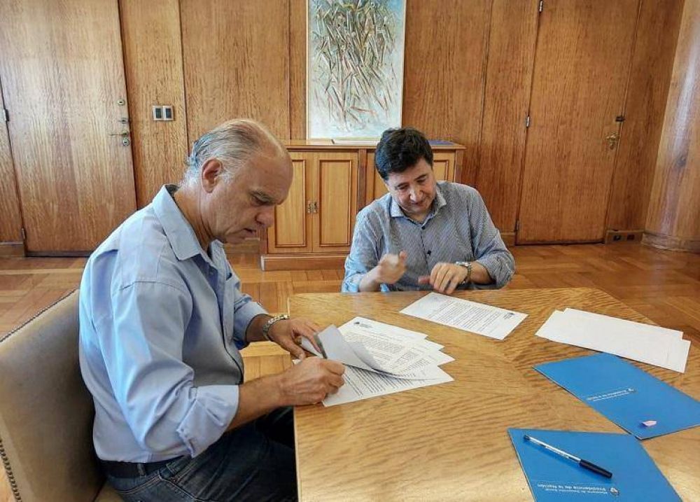 Grindetti y Arroyo firmaron un convenio en el marco de la emergencia sanitaria por el coronavirus