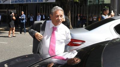 Con la lupa en el conurbano bonaerense, Alberto Fern�ndez se reuni� con Eduardo Duhalde y los curas villeros