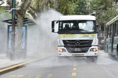 Refuerzan la desinfecci�n en la Ciudad para combatir al coronavirus