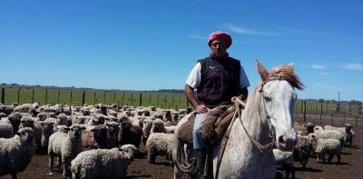 Uatre se niega a parar la producci�n y dice que los peones rurales pueden trabajar cumpliendo normas de higiene y seguridad