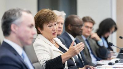 La titular del FMI dijo que la recesi�n global ser� igual o peor que la de 2009