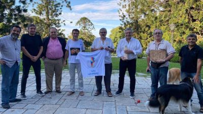 Alberto encontr� en los curas villeros un instrumento para medir la temperatura social