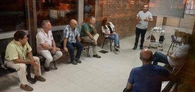 Abella se reuni� con m�dicos de distintas fuerzas pol�ticas