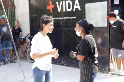 �Para ayudar a las familias�