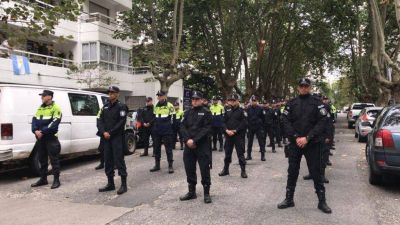 Llegaron 100 polic�as a la ciudad para reforzar los controles en la v�a p�blica
