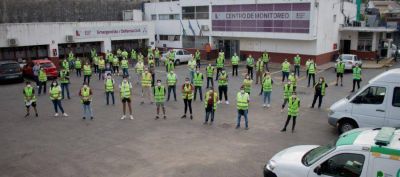 Lan�s: 100 voluntarios municipales ayudan a coordinar las filas en los cajeros autom�ticos