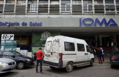 Hogares de abuelos en jaque por falta de pago de IOMA a los cuidadores