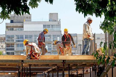Salud o econom�a: la CGT plantea protocolos sanitarios para empezar a trabajar pero las empresas lo niegan