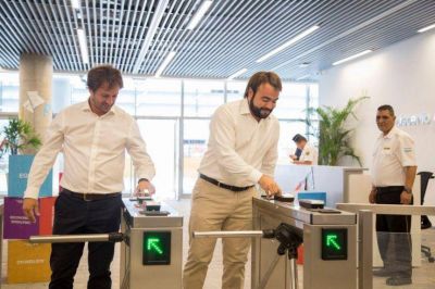 Bullrich reemplaz� a Soledad Acu�a en el ministerio de Educaci�n porte�o