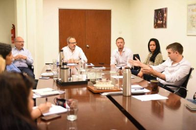 Valenzuela encabez� la Mesa de Coordinaci�n por el coronavirus