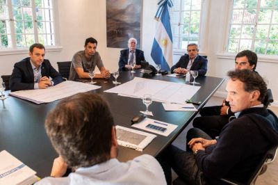 Mauro Garc�a se reuni� con Alberto Fern�ndez y Gin�s Gonz�lez Garc�a