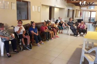 Instituci�n pionera en la asistencia a personas con discapacidad en riesgo por las deudas de IOMA y PAMI
