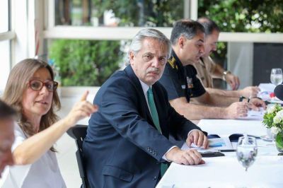 Las claves de la salida por etapas del aislamiento que analiza el gobierno
