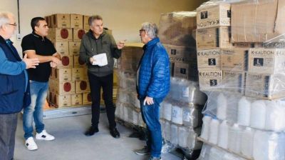 Bah�a Blanca recibi� una importante donaci�n del futbolista Lautaro Mart�nez