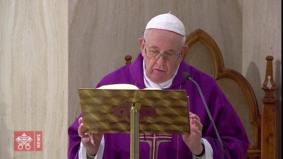 El Papa reza por los presos y piensa en los pobres: Jes�s se identifica en ellos