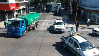 Los municipios de Lan�s y Lomas trabajan juntos en la lucha contra el dengue y el covid-19 mediante operativos de tr�nsito y fumigaci�n