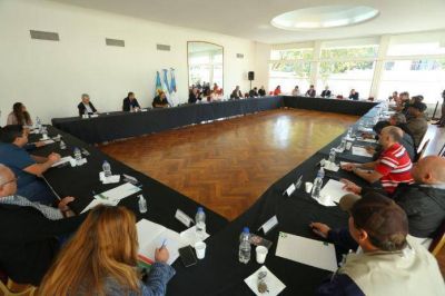 Fernando Gray constituy� el Comit� de Emergencia Social local