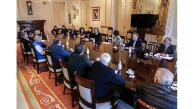 Sintonizar pautas para el retorno parcial de actividad con la presi�n salarial de mayo