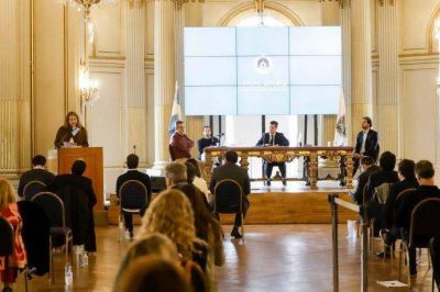 Sesi�n at�pica de Legislatura aprob� pedido de emisi�n de deuda de Larreta
