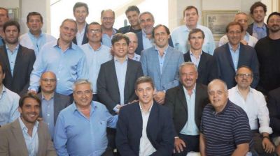 Los intendentes no se quieren quedar afuera de la rosca y exigen una reuni�n con Kicillof