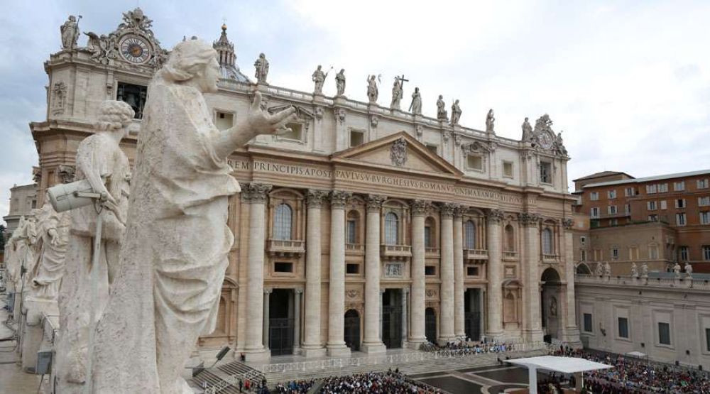El Papa instituye una nueva Comisin de estudio del diaconado femenino