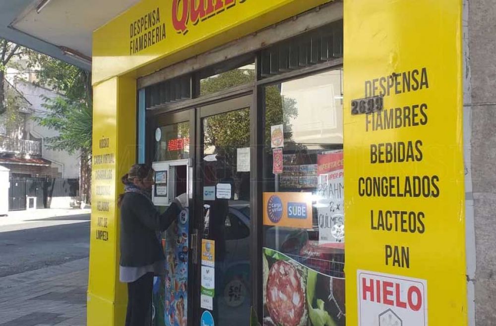 Almacenes en cuarentena: La ardua tarea de abastecer al barrio