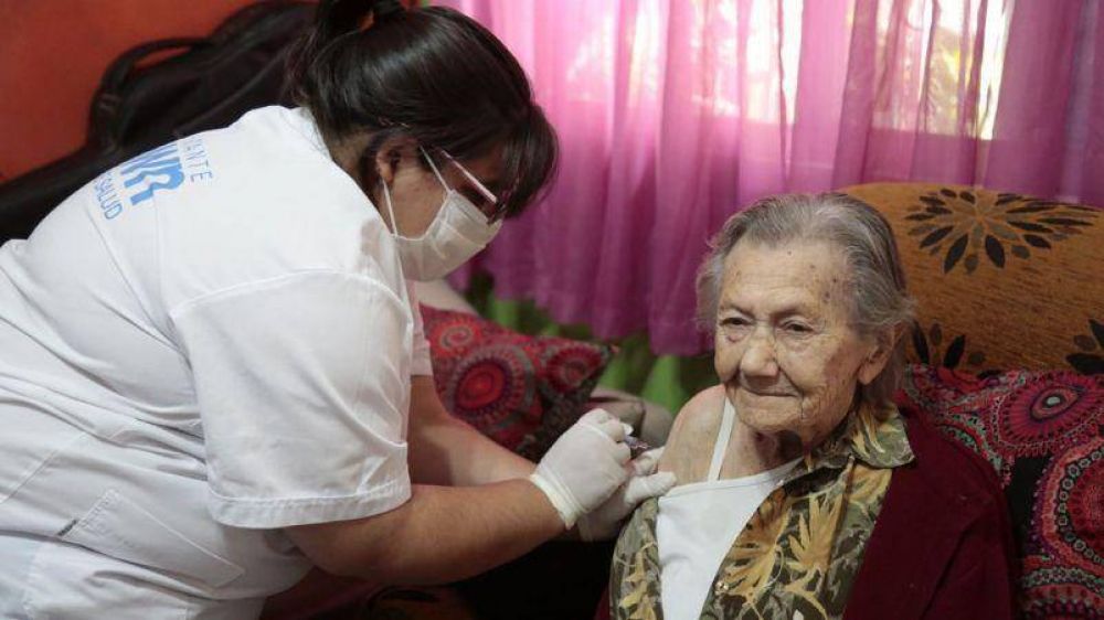 El Municipio de Almirante Brown ya vacun a ms de 20 mil abuelos