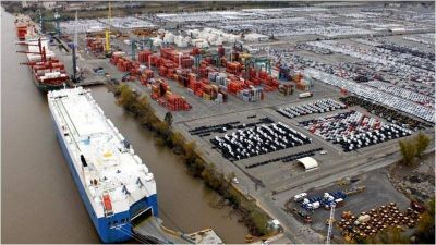 Gremio portuario de terminal de Z�rate pidi� estudios masivos por tener un contagiado