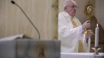 El Papa reza para que en las dificultades estemos unidos superando las divisiones
