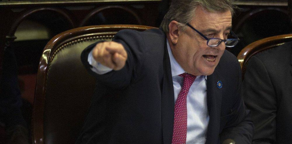 Mario Negri calific� de �sobreactuaci�n institucional� el pedido de Cristina Kirchner a la Corte Suprema para avalar sesiones virtuales del Congreso