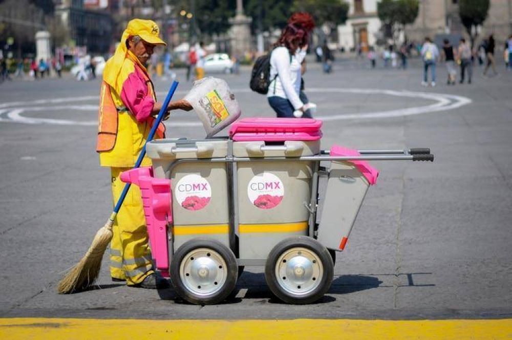C�mo tirar la basura y evitar riesgos sanitarios a los trabajadores de limpia p�blica